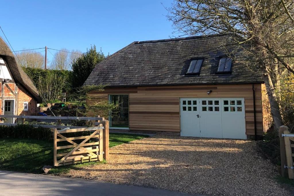 Stylish Cottage In The Pewsey Vale Марлборо Екстер'єр фото